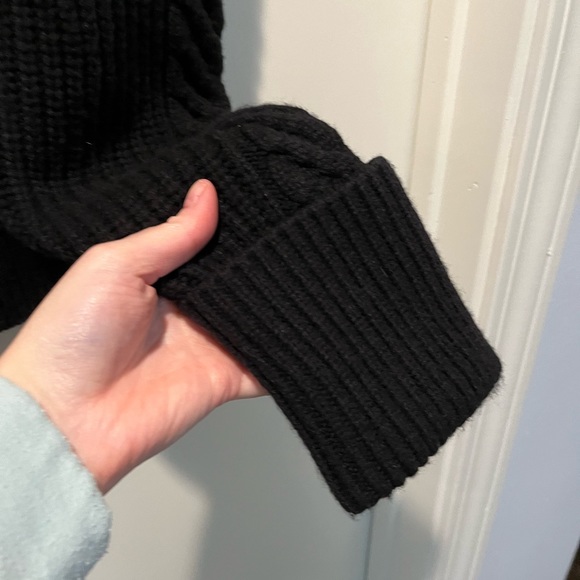 Paige Cold-shoulder Sweater - Picture 4 of 15